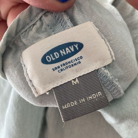 Old Navy Embroidered Tank Top Size Medium - Picture 4 of 5